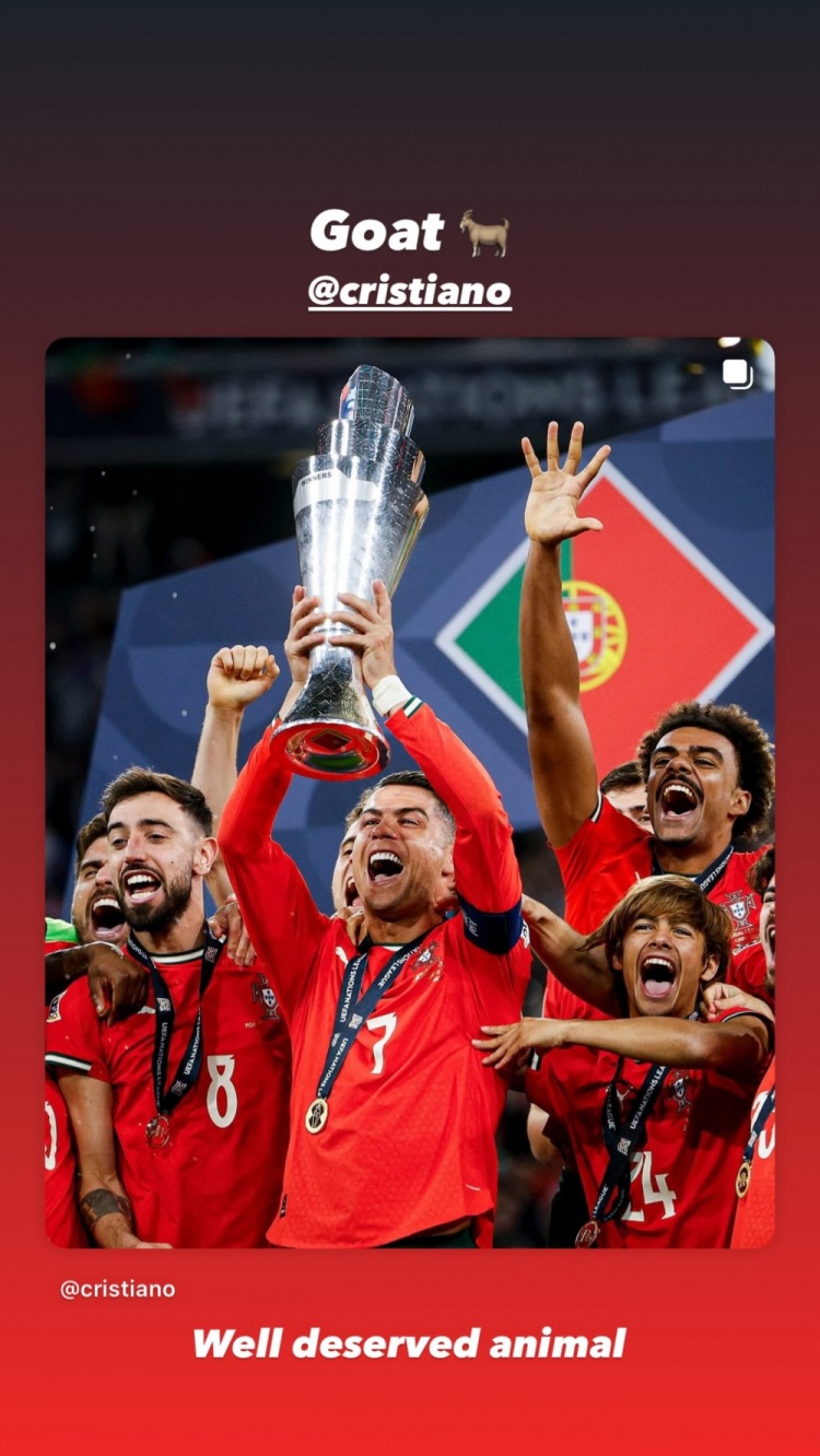 馬塞洛曬C羅捧杯照片：實至名歸！GOAT！