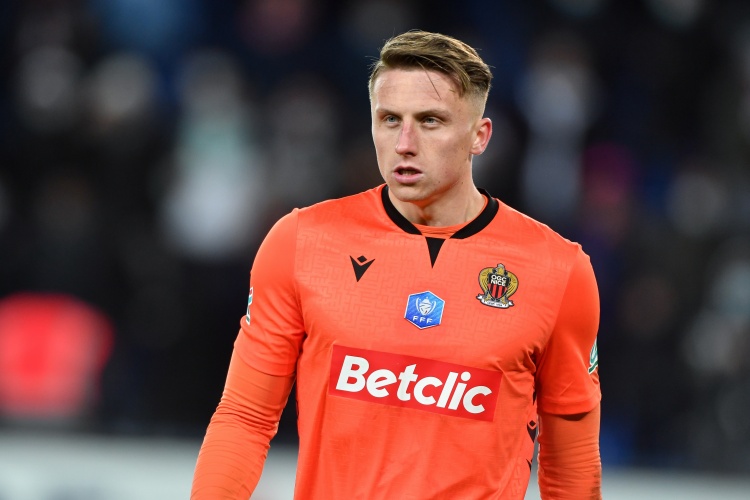 記者：尼斯門將布爾卡在曼聯(lián)引援名單，大馬丁也是紅魔關(guān)注的目標(biāo)