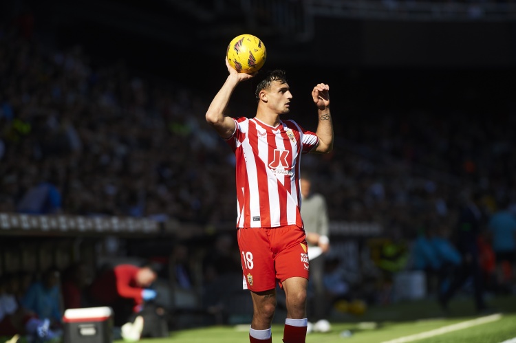 記者：布比利一度接近加盟巴薩，但因埃里克-加西亞表現(xiàn)出色告吹