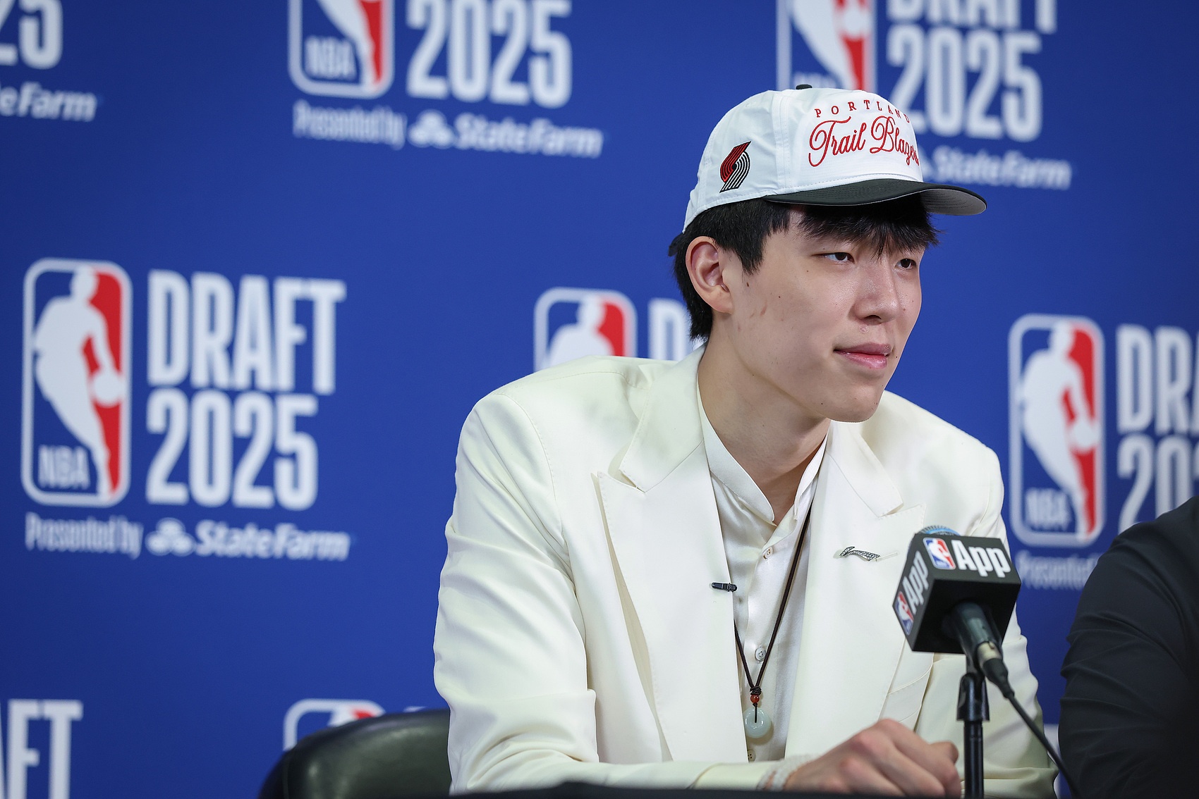 NBA官網(wǎng)楊瀚森簡(jiǎn)介：有潛力成為首發(fā) 模板戴德蒙/武切維奇/申京