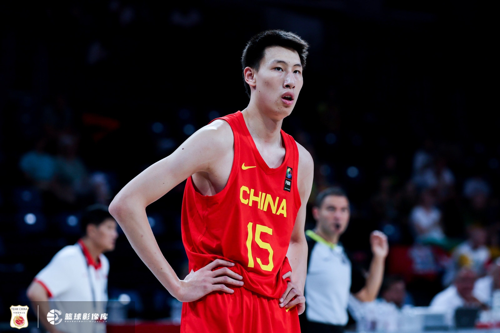 小組三戰(zhàn)籃板均輸！媒體人：U19鋒線卡位意識(shí)太差 靠斯楠苦苦支撐