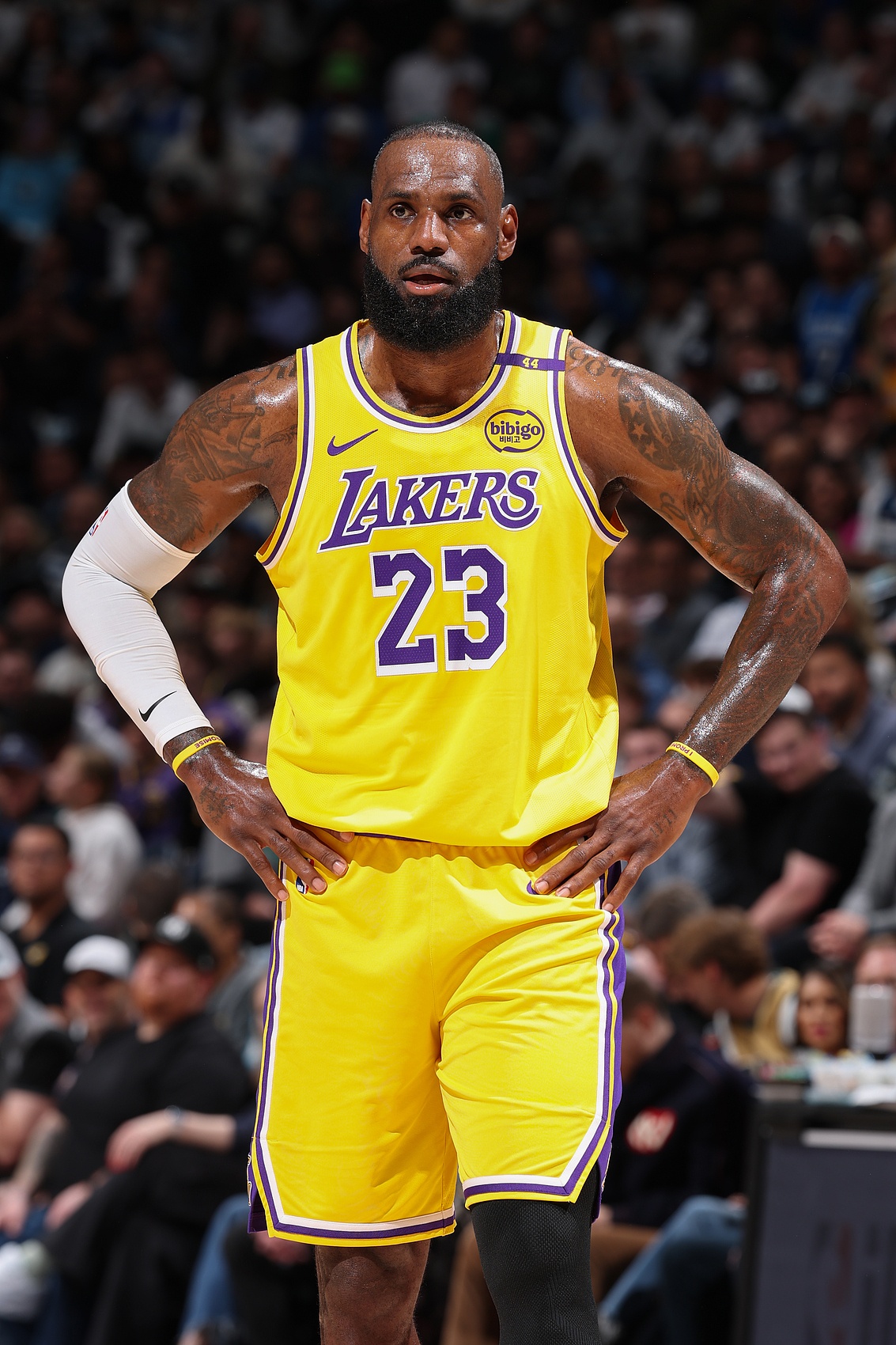詹姆斯：NBA應(yīng)設(shè)立年度最佳進攻球員獎 就像NFL那樣