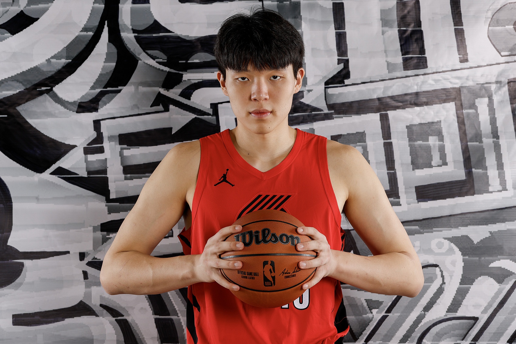 隊(duì)記：青島國信集團(tuán)在培養(yǎng)和輸送楊瀚森登陸NBA上 做到了全力托舉