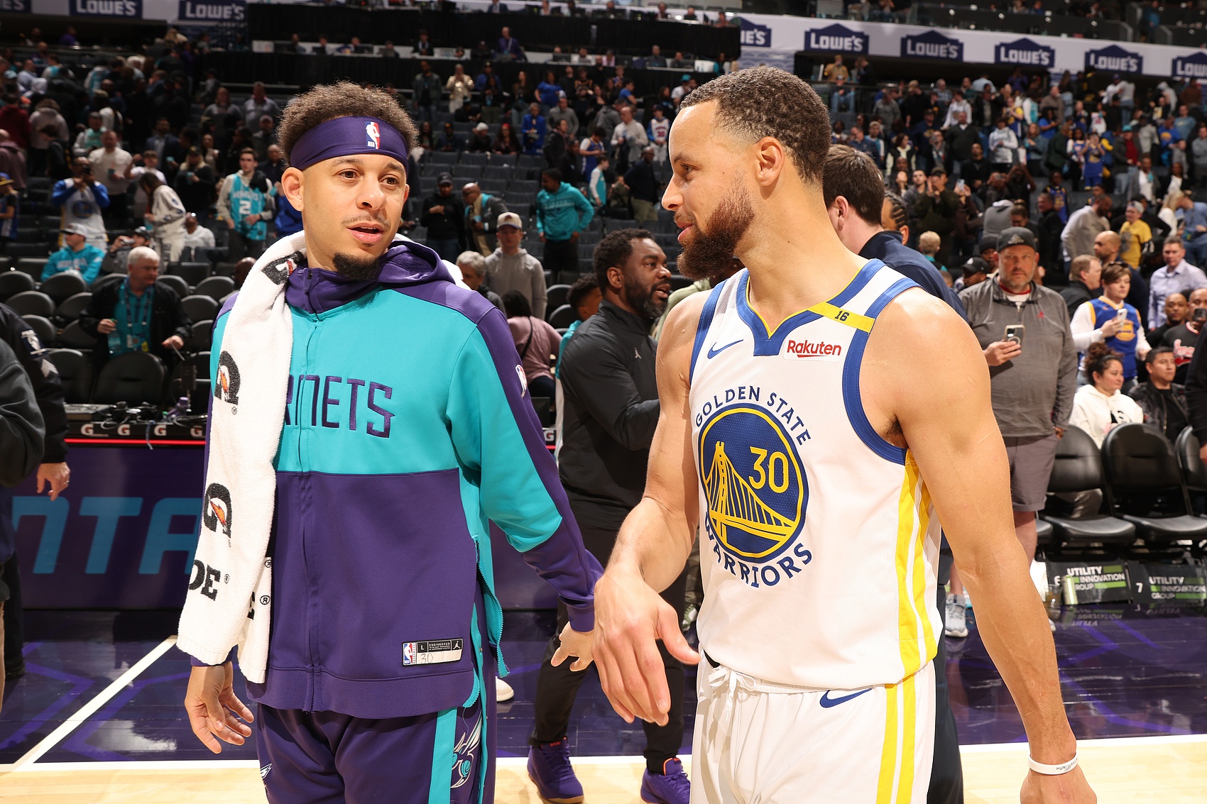 區(qū)區(qū)斯蒂芬??小庫(kù)里三分命中率是NBA歷史第7！他哥僅排第13