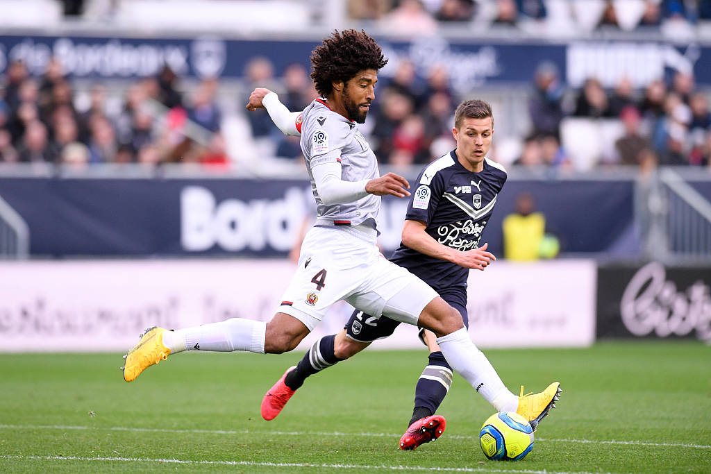 41歲零11個(gè)月，丹特成為在歐聯(lián)杯出場(chǎng)最年長(zhǎng)的非門將球員