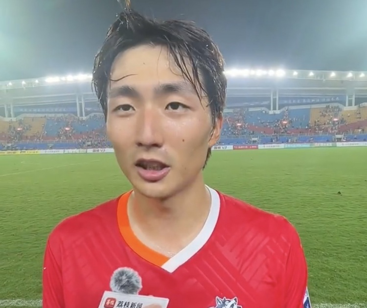 南通隊(duì)10勝2平位列蘇超常規(guī)賽第一，隊(duì)長(zhǎng)：我們的目標(biāo)就是冠軍